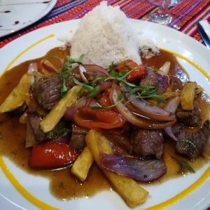 Lomo saltado