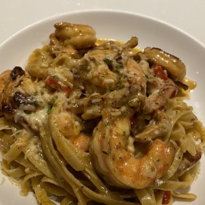 Shrimp & chicken pasta