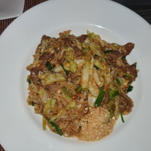 Beef pad thai