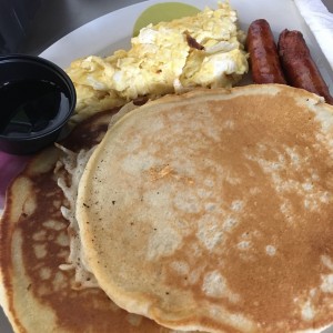 desayuno de pancakes