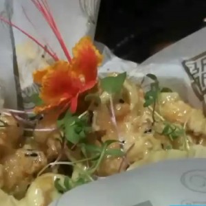 entrada: shrimps con wasabi