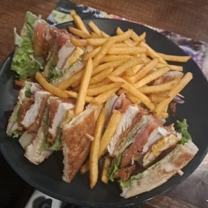 Crispy Club Sandwich