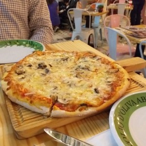Pizza Giuliana