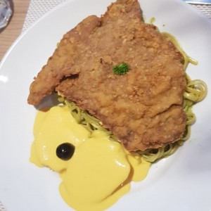 Tallarines  Verdes  con Milanesa 