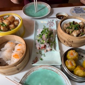 Dim sum- ha kao, chion fand, costillitas y siu mai