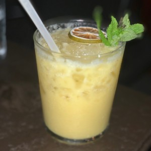 Mocktail- maracuyá con coco