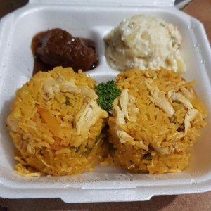 arroz con pollo ensalada papa 