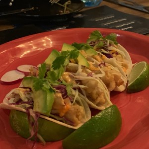 Estilo Baja Fish Tacos