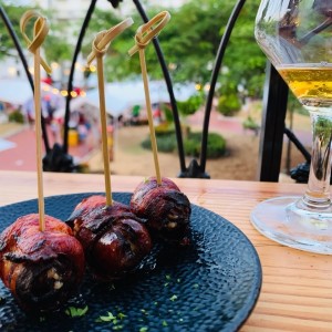 bacon wrapped dates