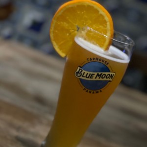 Cerveza Blue Moob
