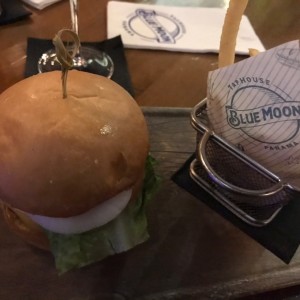 Blue Moon Burguer