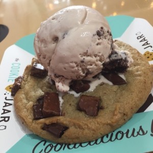 Galleta chocolate supreme & helado de brownie