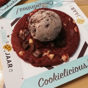 red velvet cookie w/ brownie ice cream