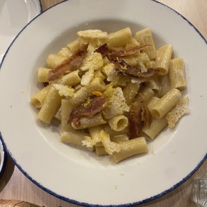 Rigatoni Ni Carbonara Ni Alfredo