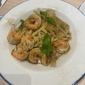 Pasta con camarones