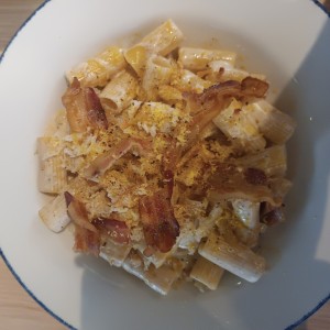 Rigatoni Ni Carbonara Ni Alfredo