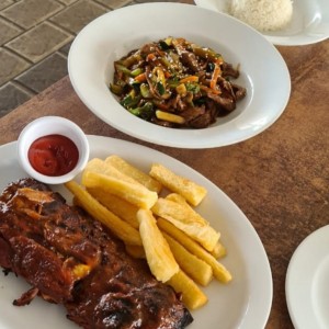 costillas y oriental de carne