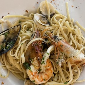 Pasta Carbonara Di Mare