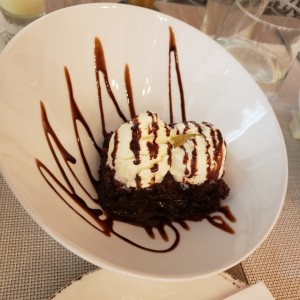 brownie con helado