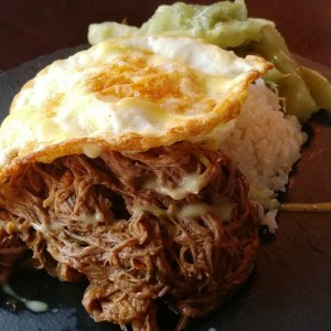 Ropa vieja montao