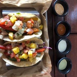 2 Tacos de Dorado