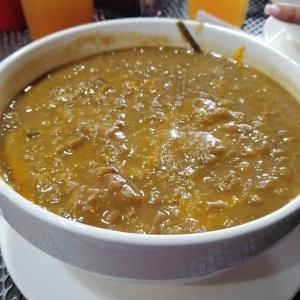 sopa de lenteja con carne