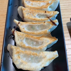 Entradas - Deep Fried Gyoza