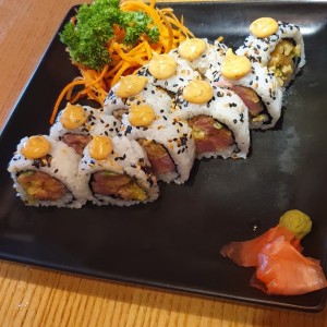 spicey maguro roll