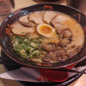 ramen de puerco 