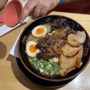 Ajisen Mejor Combo Ramen