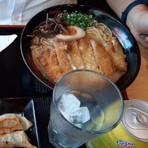 tonkatsu ramen