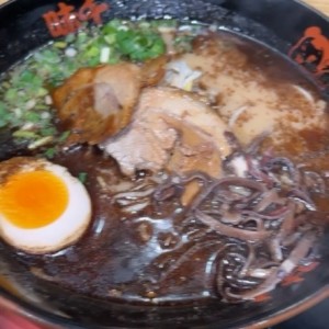 Black kuro ramen