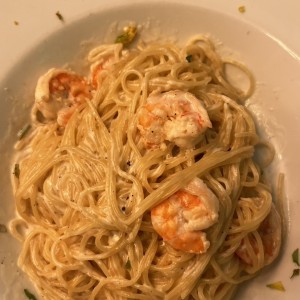 Spaghetti con camarones