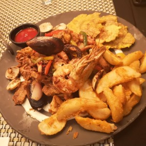 parrillada Mar y tierra 