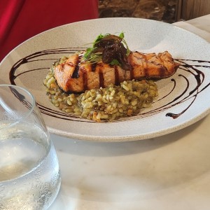 SALMON CON RISSOTTO DE LENTEJA