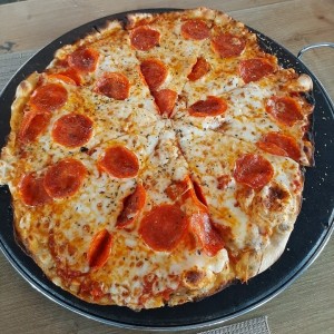 PIZZAS & PASTAS - Pepperoni