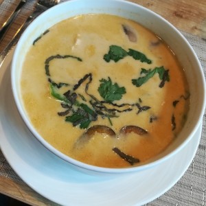 SOUPS + SALADS - Thai Red Curry