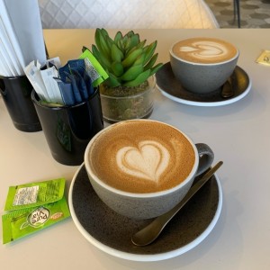 cappuccino con leche de almendras 