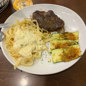 Carnes - Steak Gorgonzola-Alfredo