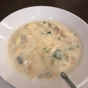 Sopa Gnocchi con pollo