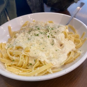 Clasicas Favoritas - Chicken Alfredo