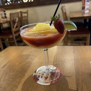 Cocktail Mango y Fresa