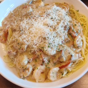 Chicken and shrimp carbonara