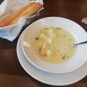 sopa de gnocchi and chicken 