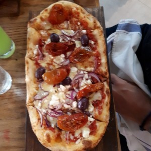 Pizza Griega