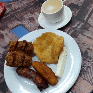 Desayunos - Chorizo Tableño