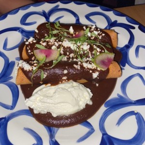 Taquitos con mole