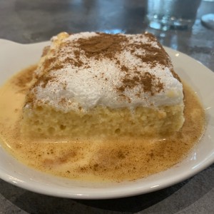 Delicia de Tres Leches