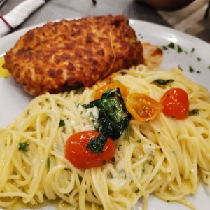 Chuleta a la Parmigiana con Pasta al Oleo