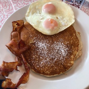 RD breakfast con pancake
